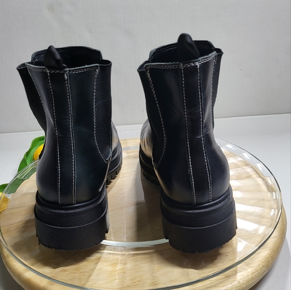 Marc Fisher Pietro Lug Sole Chelsea Boots in Black - Picture 7 of 17